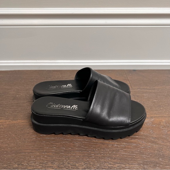 Black L’Intervalle Sandals - Picture 5 of 10